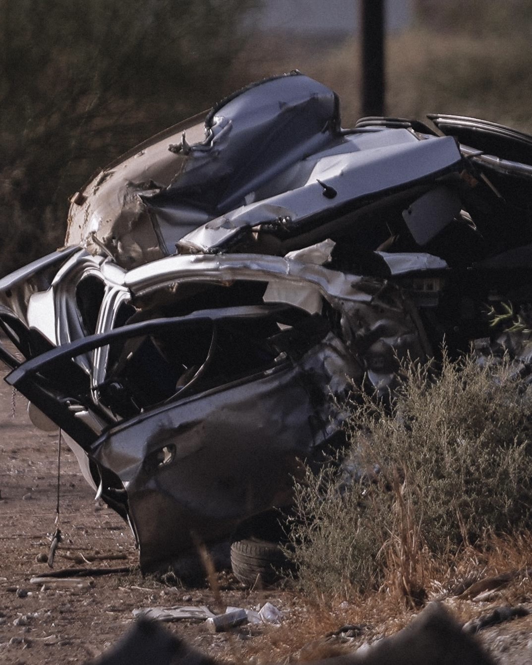 Madre e hijo se accidentan en tramo carretero Abasolo, ella muere y él es trasladado a hospital