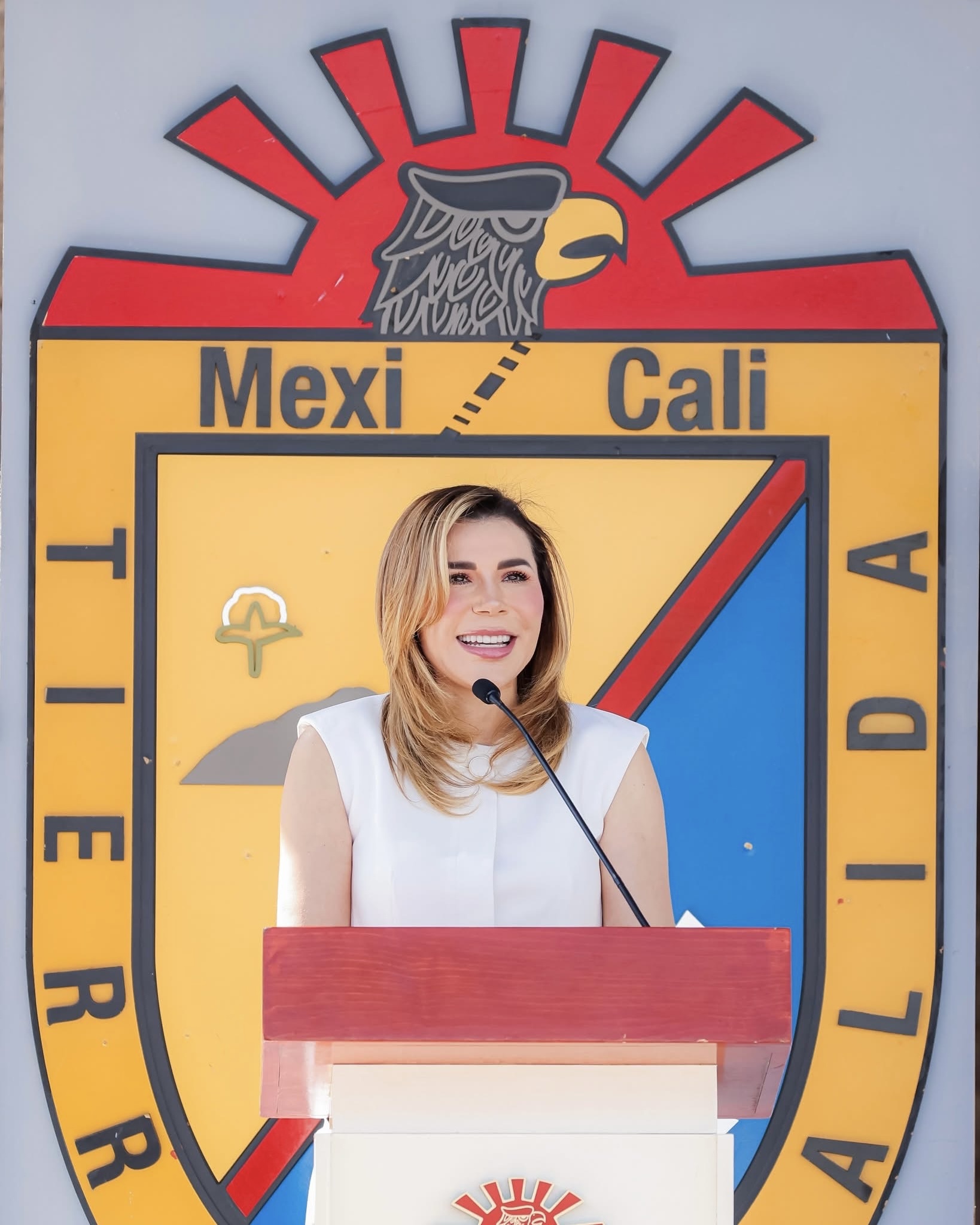 Gobernadora respalda recorte al Congreso y propone redirigir recursos a San Quintín