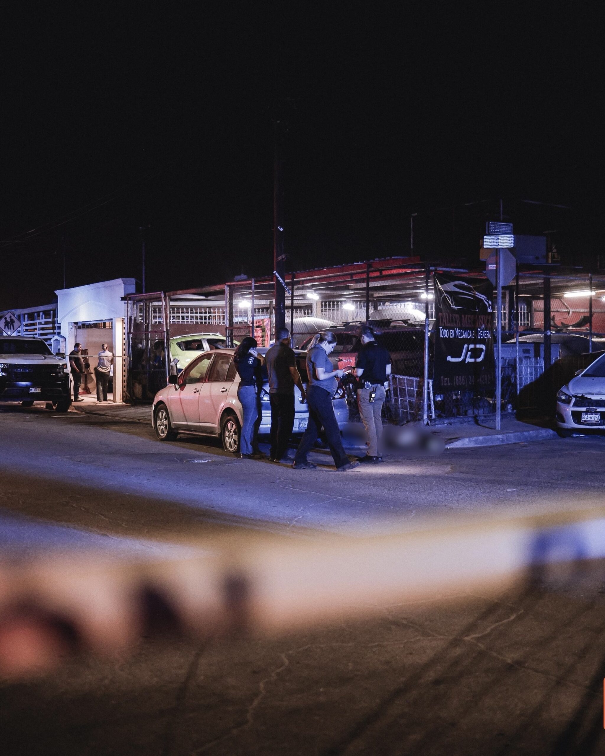 Joven de 20 años es asesinado con cuchillo tras presunto conflicto frente a taller mecánico