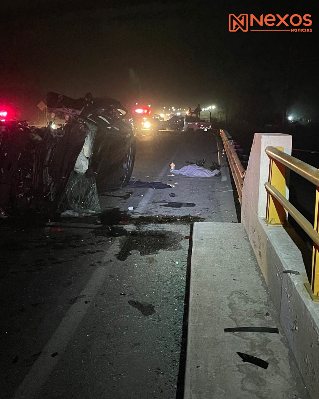 Madre e hijos mueren en volcadura; conductor detenido por presunto consumo de alcohol
