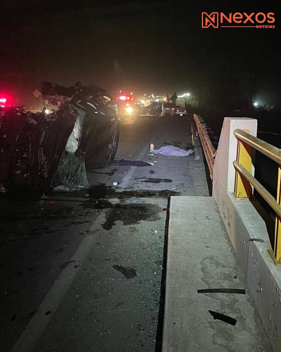 Madre e hijos mueren en volcadura; conductor detenido por presunto consumo de alcohol