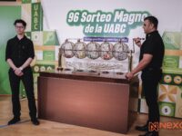 Tijuanense gana premio de compradores oportunos de Sorteo UABC