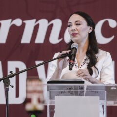 80 iniciativas y movilización de asistentes marcan Segundo Informe de Julieta Ramírez en Mexicali
