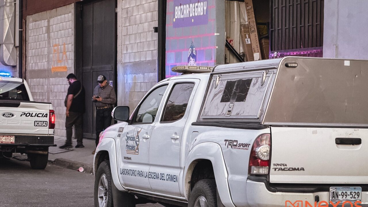 Bazar de Gaby cierra tras amenazas de presunto cobro de piso; comerciante denuncia terror y riesgo para su familia