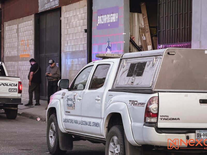Bazar de Gaby cierra tras amenazas de presunto cobro de piso; comerciante denuncia terror y riesgo para su familia