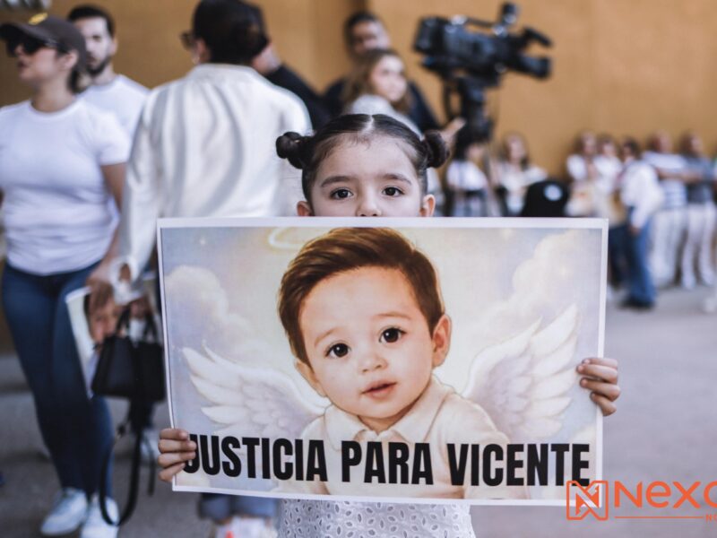 “Imaginen 14 horas encerrados”; padre de Vicente marcha por justicia y hace llamado a la Ley Vicente