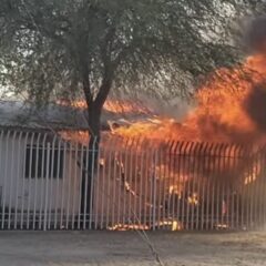 Incendio consume dos salones de la Secundaria No. 11 en Los Naranjos; investigan causas