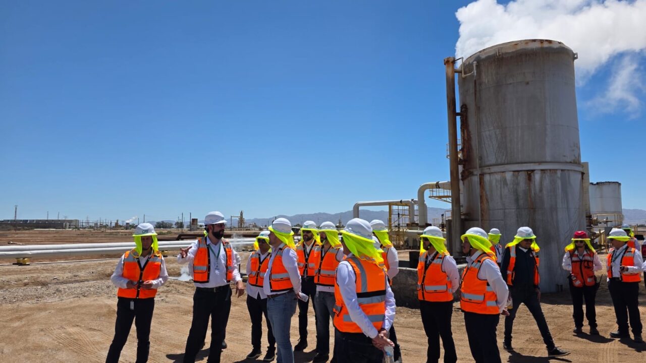 CFE supervisa operación del proceso geotermoeléctrico en Cerro Prieto