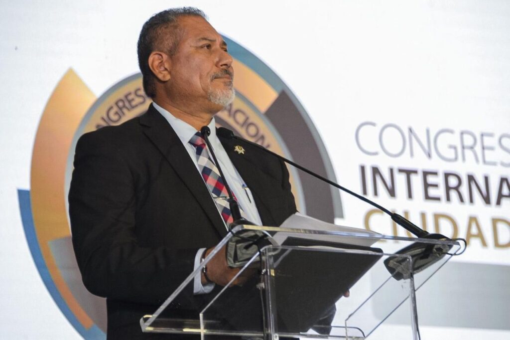 Falsas, versiones sobre presunta entrega de ex Director de Policía a autoridades estadounidenses