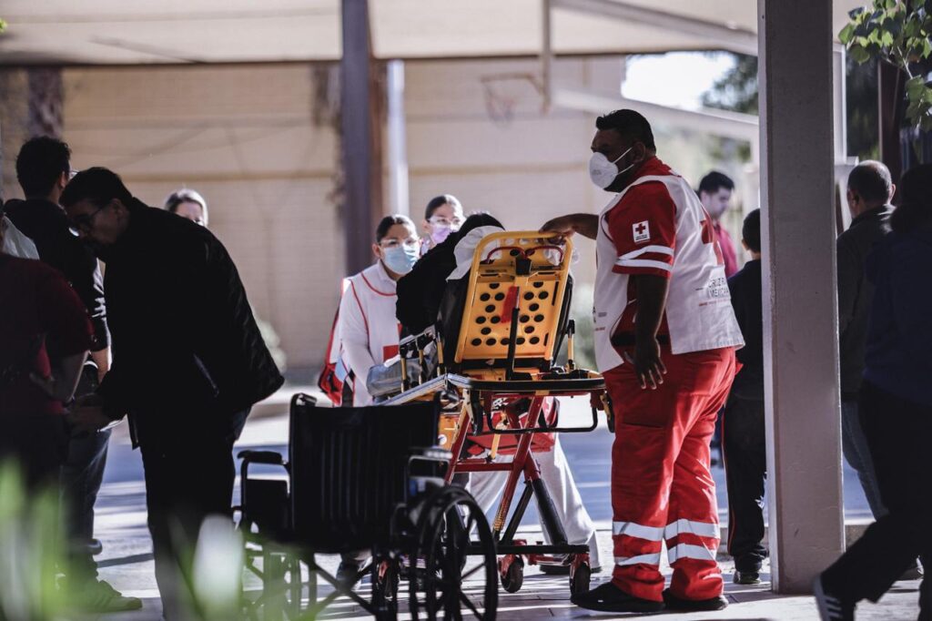 Calor extremo provoca atenciones a estudiantes de primaria por deshidratación en Mexicali: Cruz Roja