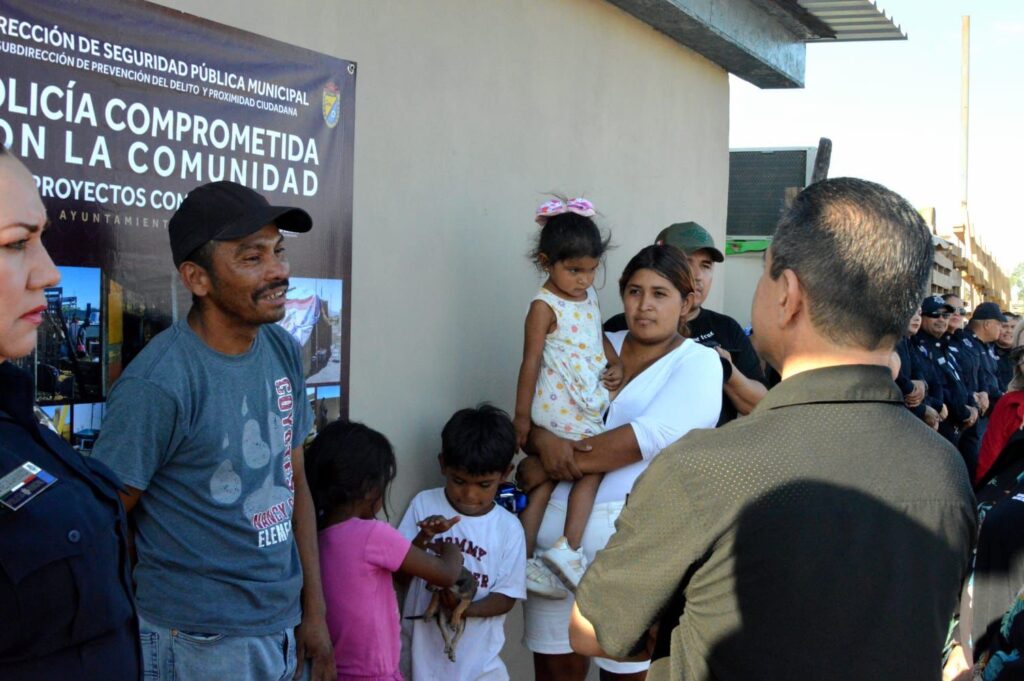 Del incendio a la esperanza; despierta la solidaridad mexicalense y reconstruyen hogar una familia en El Sauce