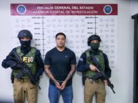 Policía del Grupo de Reacción esperó a su suegra para asesinarla; Fiscalía lo señala como autor del feminicidio