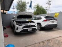 Recupera Fiscalía cuatro vehículos robados en California durante cateo en vivienda de Villa Toledo