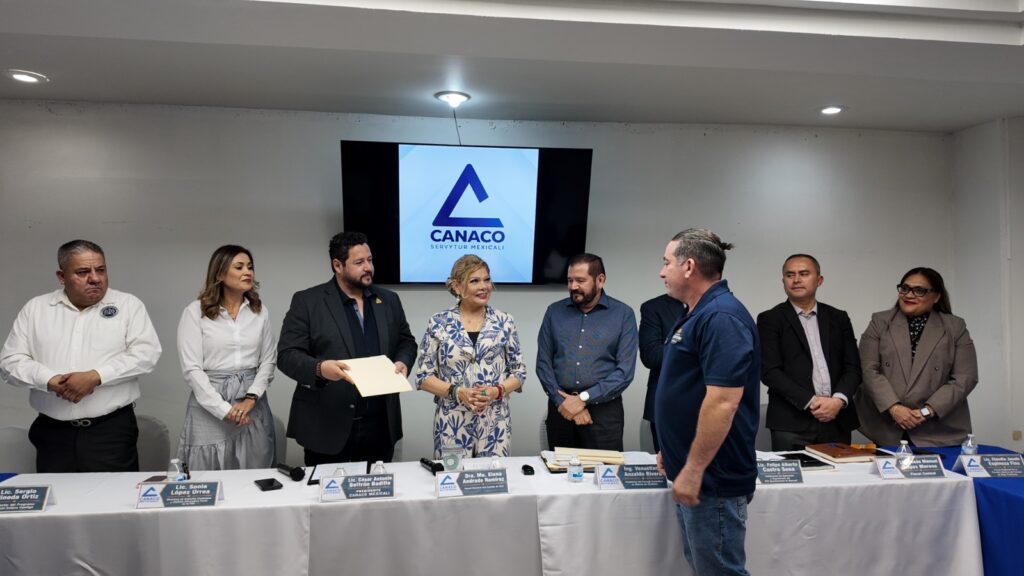 Buscan certificar a mil meseros y guardias para reforzar la seguridad en bares; firman convenio con la Fiscalía Estatal