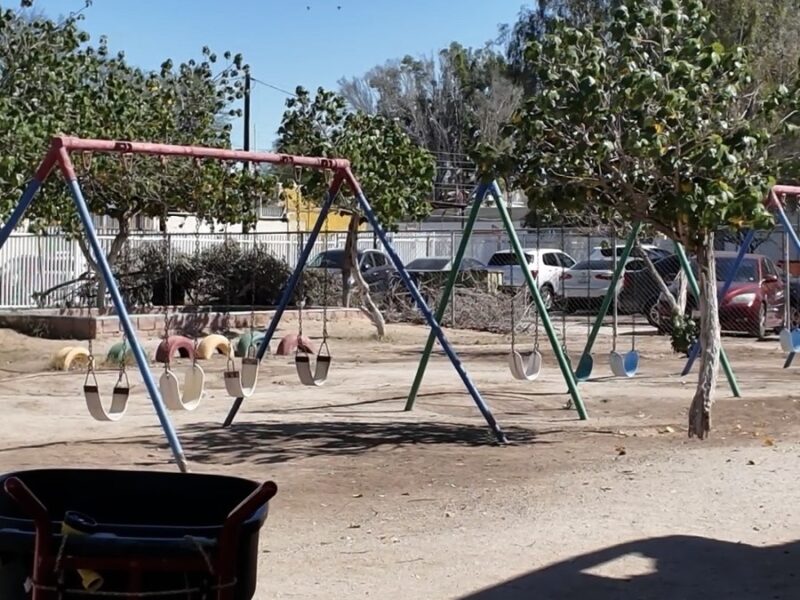 Presentan nuevo protocolo escolar para docentes de Baja California; incluye violencia digital y el contraataque como último recurso