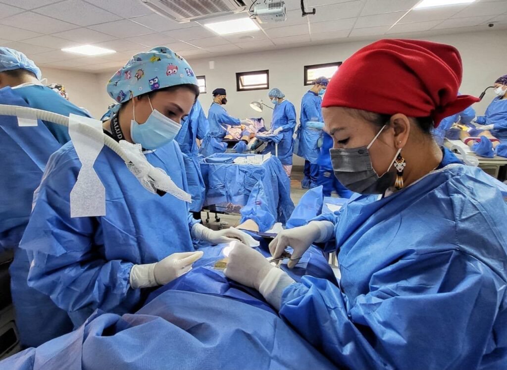 Impulsan control de la paternidad con vasectomía sin bisturí gratuita