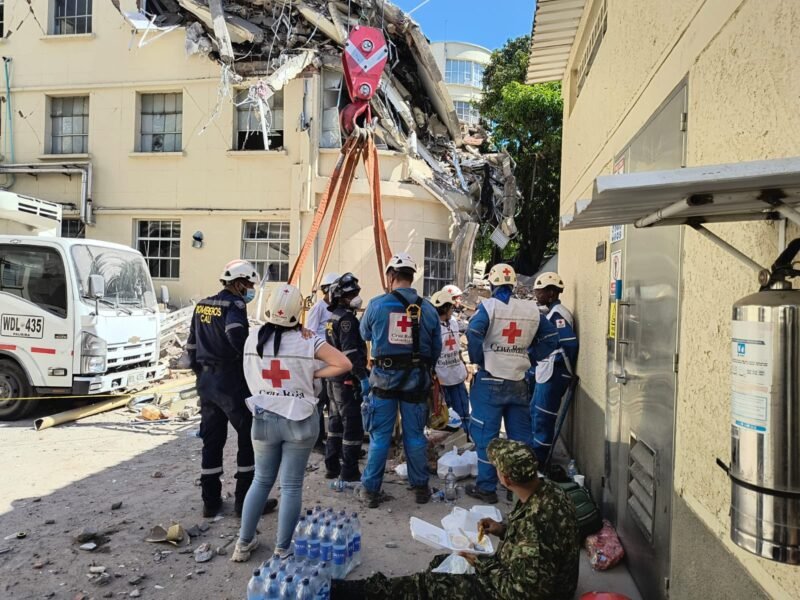 Comunidad colombiana en Mexicali reúne ayuda para damnificados por terremoto en Colombia