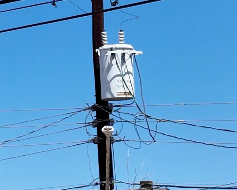Más de dos días sin luz; vecinos de Pueblo Nuevo y Baja California enfrentan el calor sin energía eléctrica