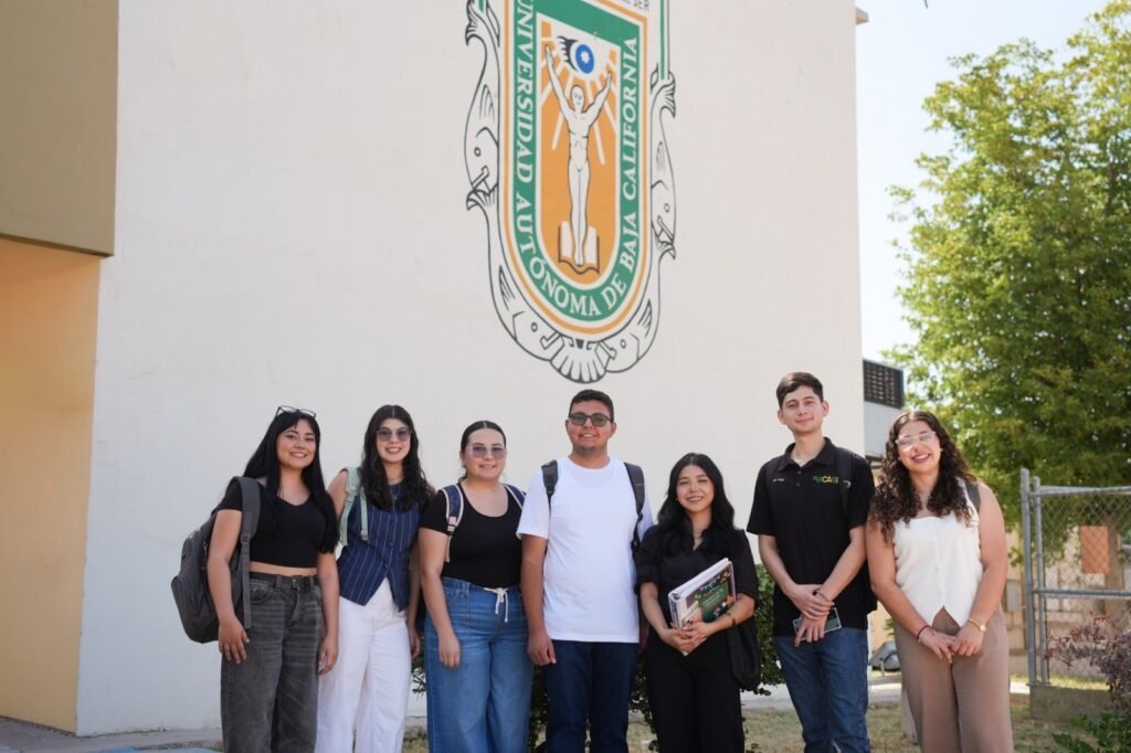 UABC llama a denunciar a docentes que presionen a estudiantes para participar en actos político-electorales