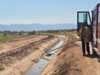 Localizan sin vida a un hombre dentro de un canal de riego en el Ejido Jalapa