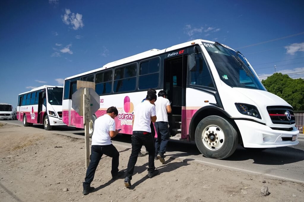 Nueva ruta de transporte COMUNDER para estudiantes del Valle de Mexicali