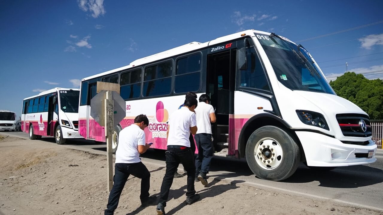 Nueva ruta de transporte COMUNDER para estudiantes del Valle de Mexicali