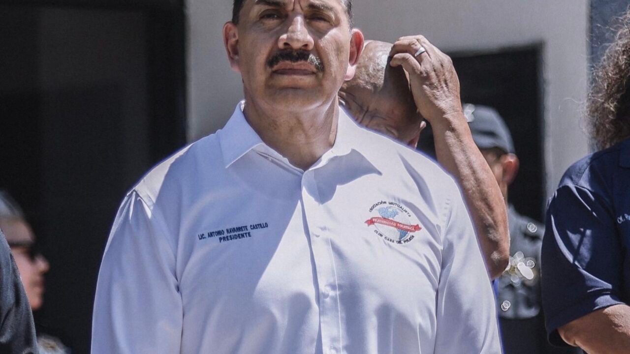 Fraternidad Policiaca lleva a tribunales suspensión de agente señalada en redes sociales