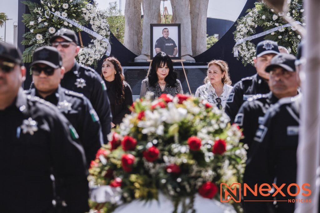 Con honores, policías dan último adiós a José Ramón Barajas; entre el dolor, enojo e impotencia, su familia exige justicia