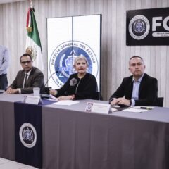 Fiscalía considera amenaza pública a agente prófugo acusado de intento de feminicidio en contra de su expareja