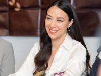 Investigan en EU a Julieta Ramírez; reportaje revela posible acuerdo para colaborar como testigo