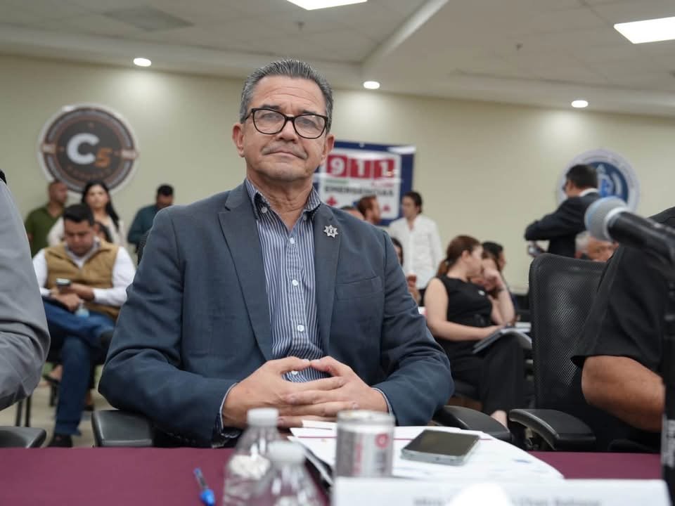Nuevo reglamento en DSPM, director Chan busca someter a policías bajo vigilancia permanente y desplaza controles de Sindicatura para dárselo a cuadro de mando