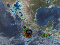Activan Plan Marina en Baja California por huracán Polo categoría 5