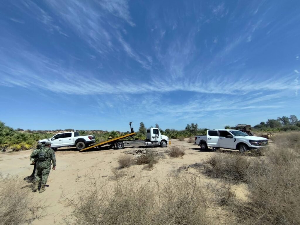 Localizan Ford Raptor robada con violencia tras ser interceptada por sujetos que usaron una presunta patrulla municipal