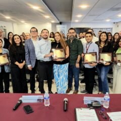 Congreso de Baja California reconoce trayectoria de trabajadores con hasta 35 años de servicio institucional