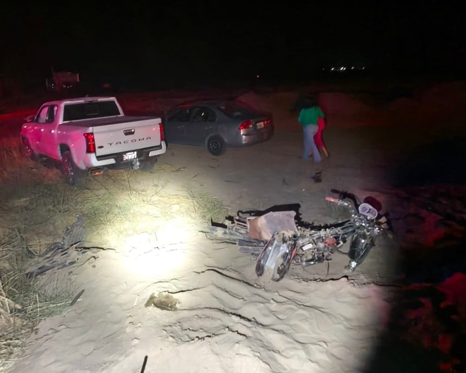 Tragedia en Los Algodones; dos adolescentes de 15 años mueren tras violento choque en carretera, responsable prófugo es identificado por comunidad