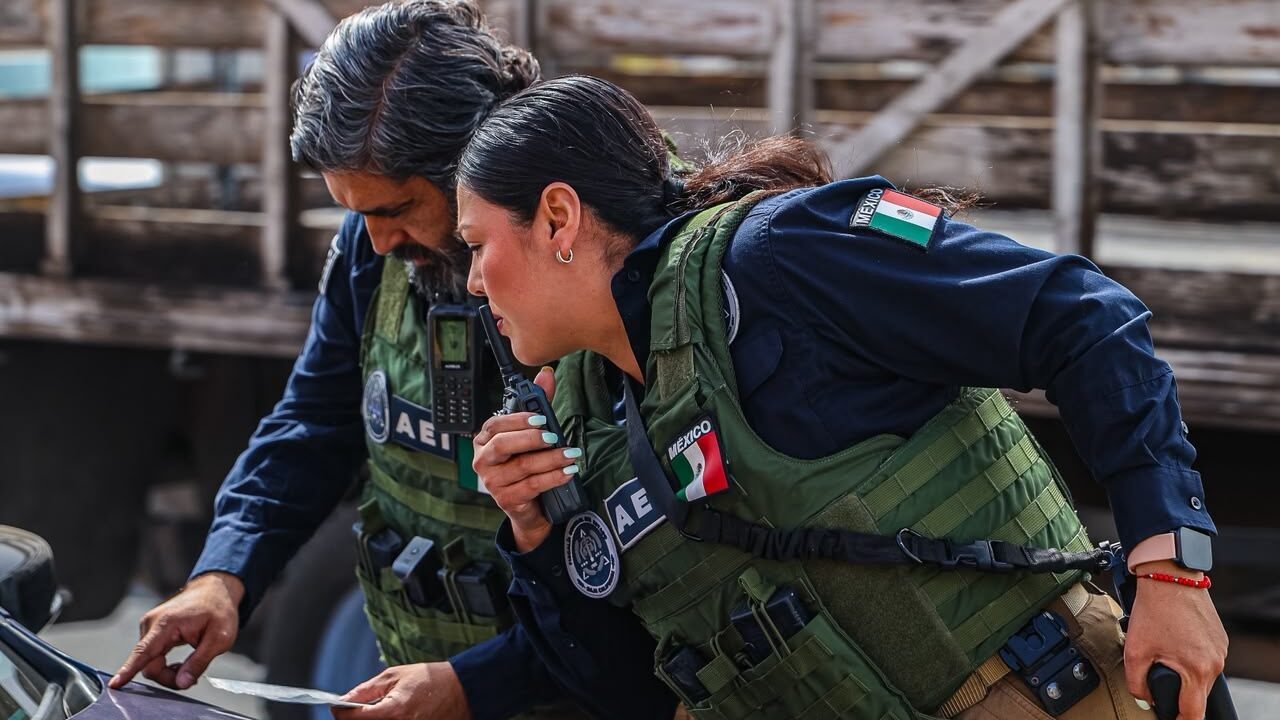 Ampliarán presupuesto de la FGE para mejorar radios de policías en Mexicali y el Valle