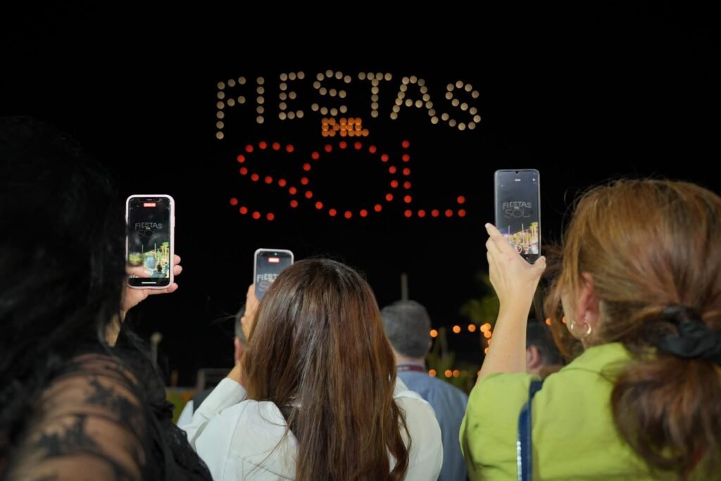 Fiestas del Sol buscan remontar baja asistencia, pero lluvias de Rachel amenazan con agravar el desplome de visitantes