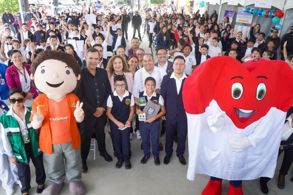 Inicia vacunación contra influenza, COVID-19 y neumococo en Baja California; aplicarán 1.4 millones de dosis gratuitas