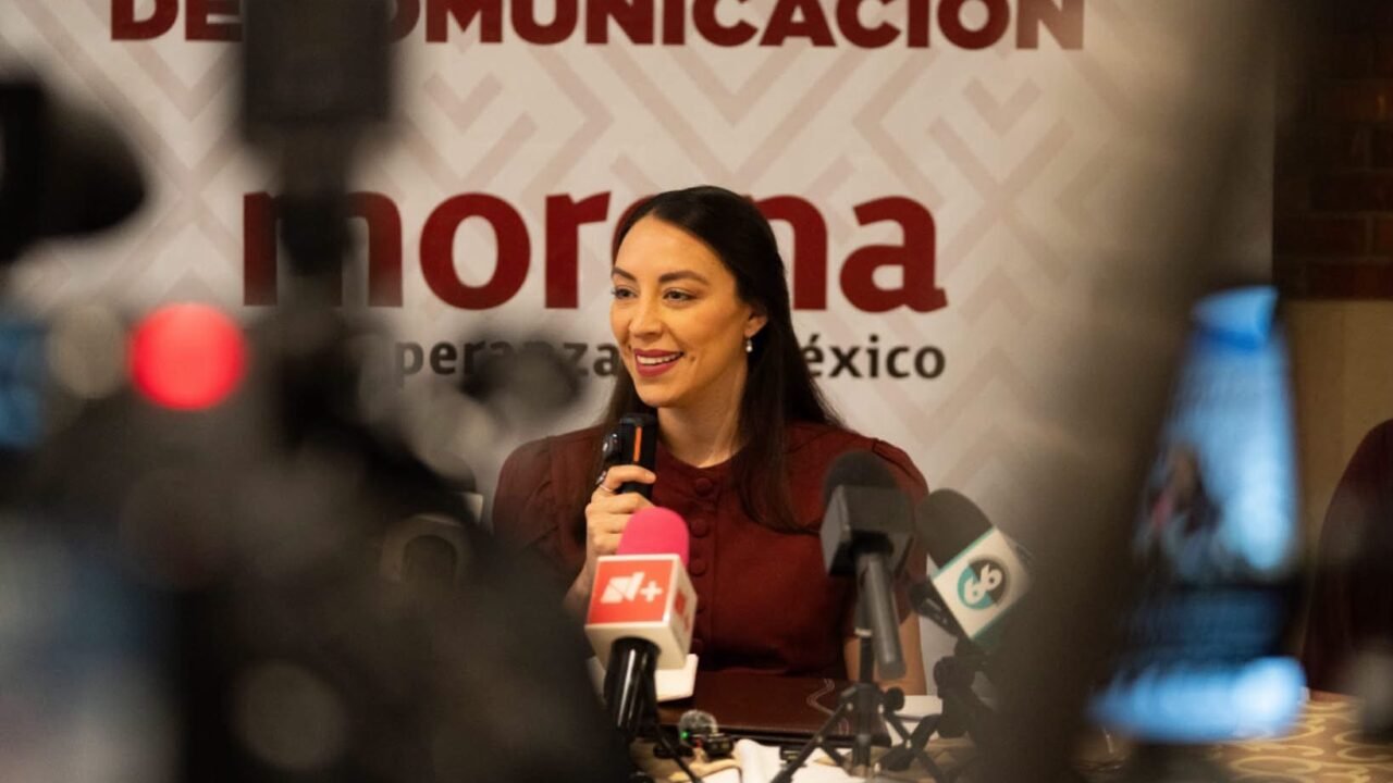 Rector de UABC confirma que revisan expediente académico de Julieta Ramírez tras polémica por su maestría