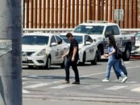 Persiste operación irregular de taxis en la Garita Centro; acusan omisión de autoridades