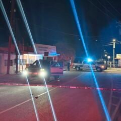Disparo accidental dentro de vehículo acaba con la vida de su pareja, mujer es detenida