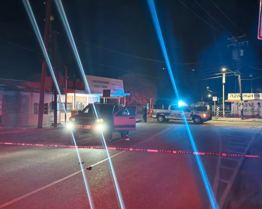 Disparo accidental dentro de vehículo acaba con la vida de su pareja, mujer es detenida